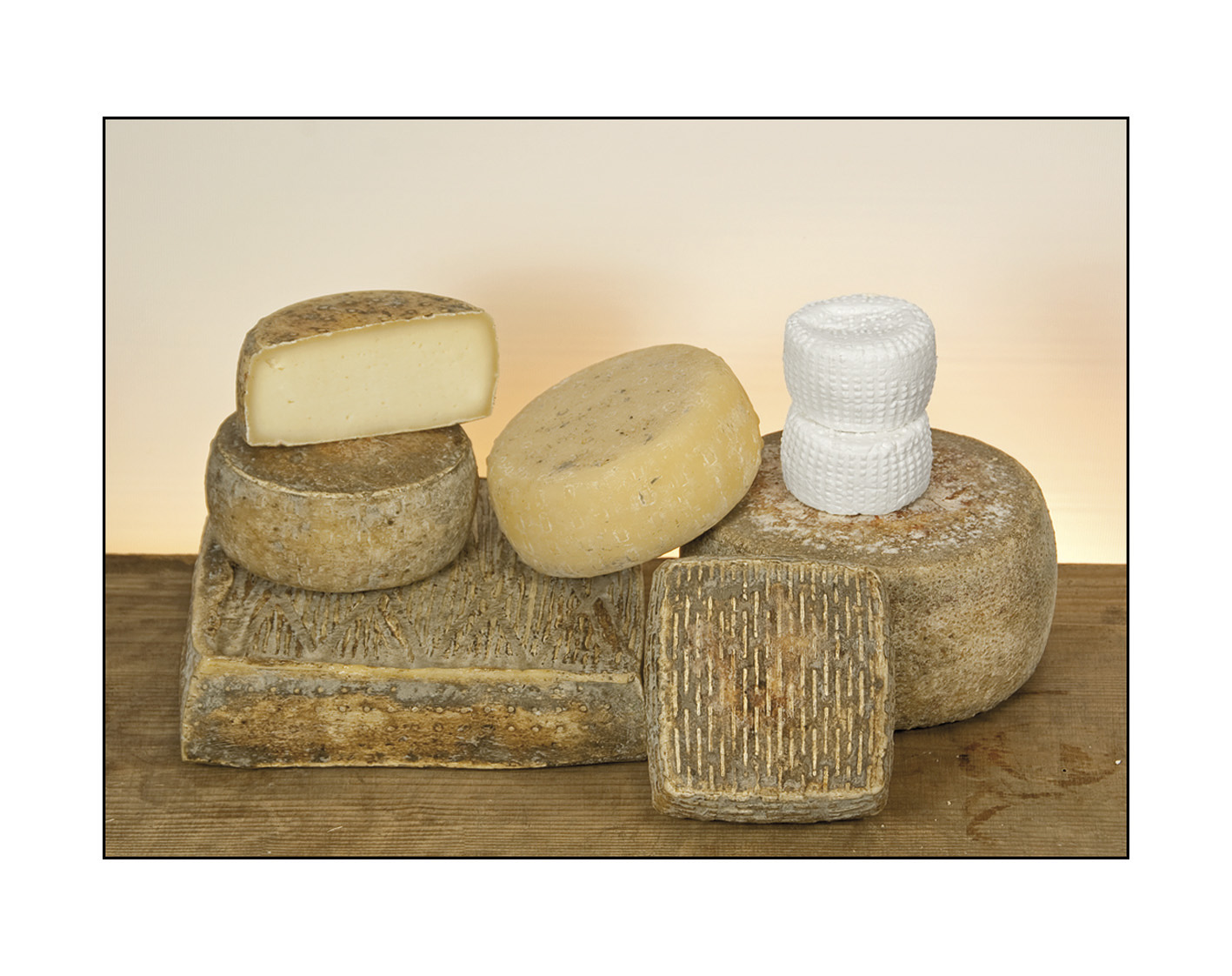 Formaggi del Verbano Cusio Ossola Immagine dei formaggi del Verbano Cusio Ossola